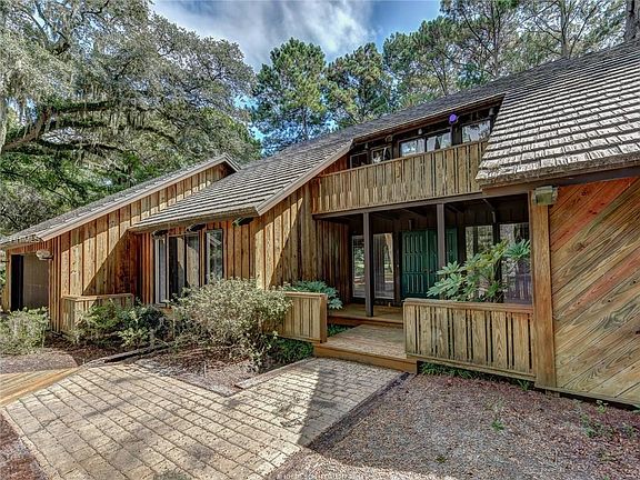4th image of 26 Turnberry Ln