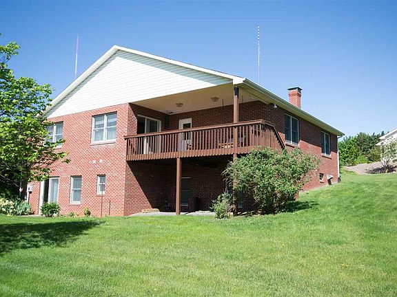 3rd image of 1820 Glanzer Ct