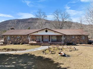256 Ensley Ln, Newcomb, TN 37819