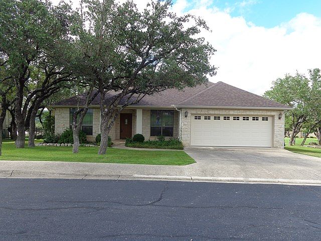 1st image of 1805 Valencia Dr N