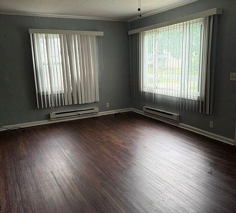 2nd image of 284 Fairfax Rd