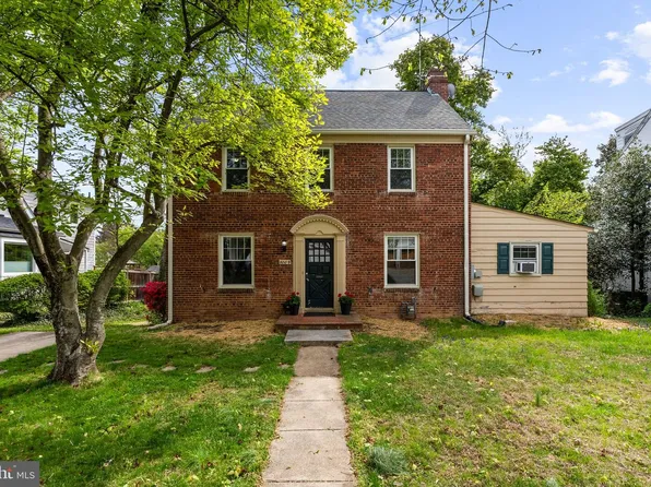 8009 Maple Ridge Rd, Bethesda, MD 20814