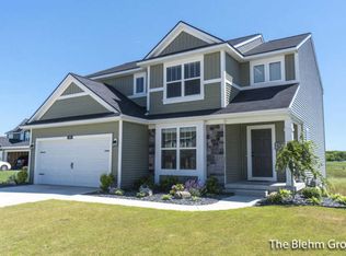986 Dreamfield Dr SE, Byron Center, MI 49315