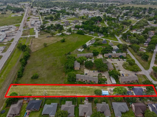 2719 Richmond St, Needville, TX 77461