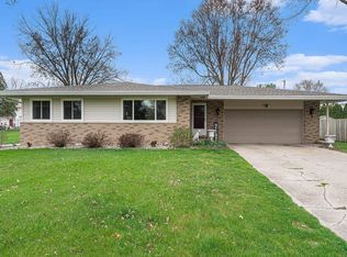 58954 Melrose Pl, Elkhart, IN 46517