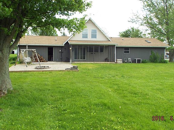 2nd image of 1352 W Country Club Dr