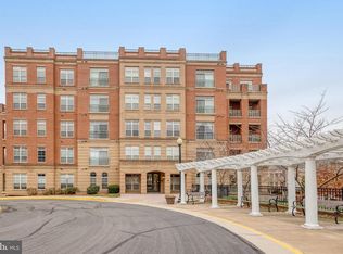 680 Watermans Dr APT 301, Woodbridge, VA 22191