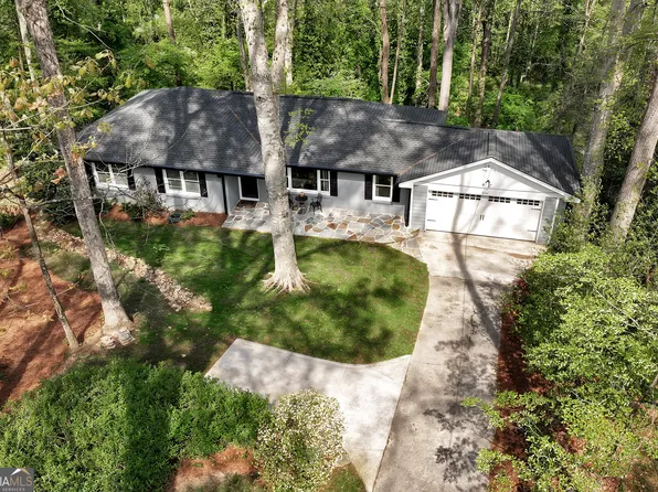 2424 Melinda Ct, Atlanta, GA 30345