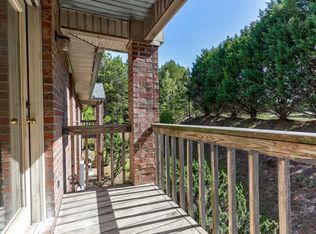 120 Crown Point Dr #E7, Cornelia, GA 30531