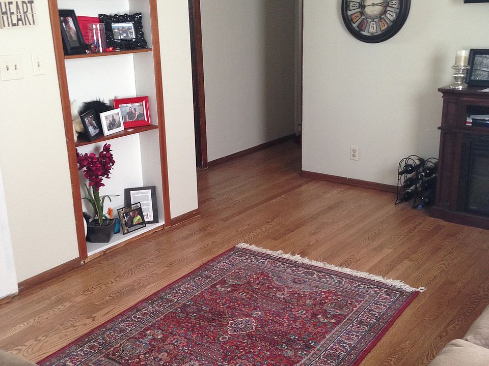 Living Room to Kitchen/Hall