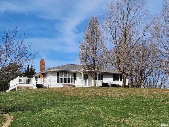 15793 N Woodlawn Ln, Woodlawn, IL 62898