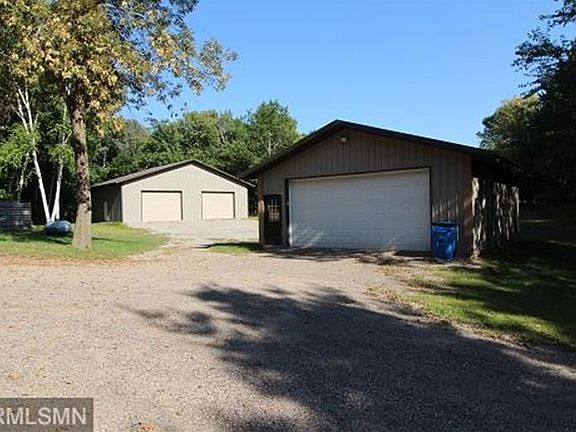 5th image of 47998 Cedarcrest Trl