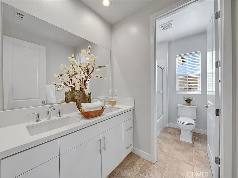 141 Edna Pkwy — Photo 39