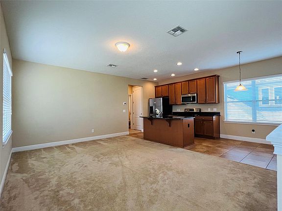 3rd image of 13779 Sachs Ave