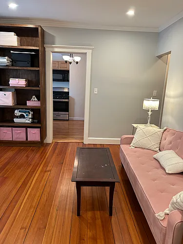 74 Russell St #1 Photo 1