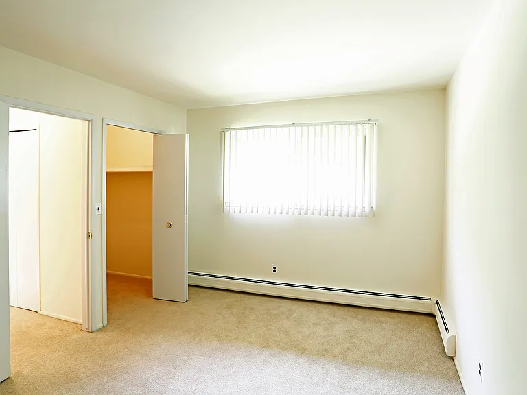 River Bend Apartments — Photo 13