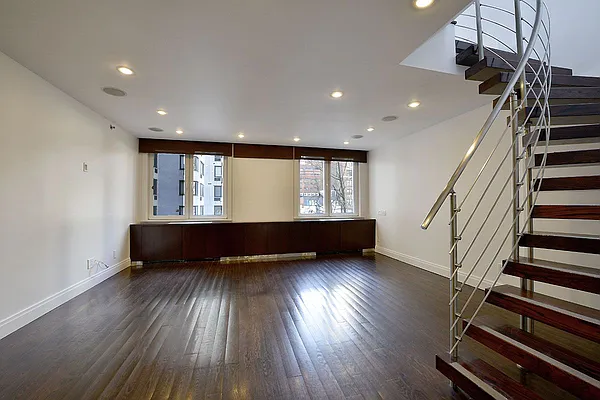 Rented by Starts New York Realty LLC | media 15