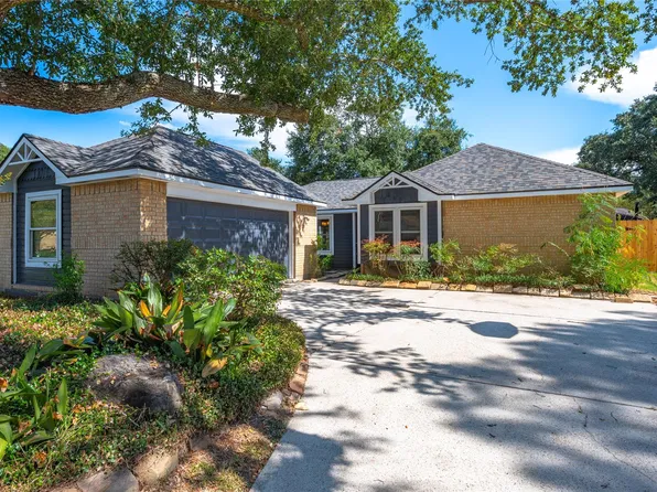 312 Thistlewood Ct, League City, TX 77573