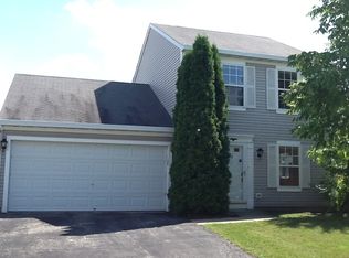 221 Churchill Ct, Round Lake Beach, IL