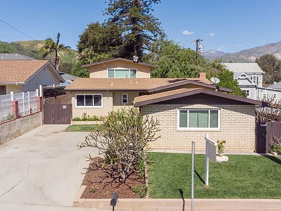 3rd image of 1011 Harvey Dr