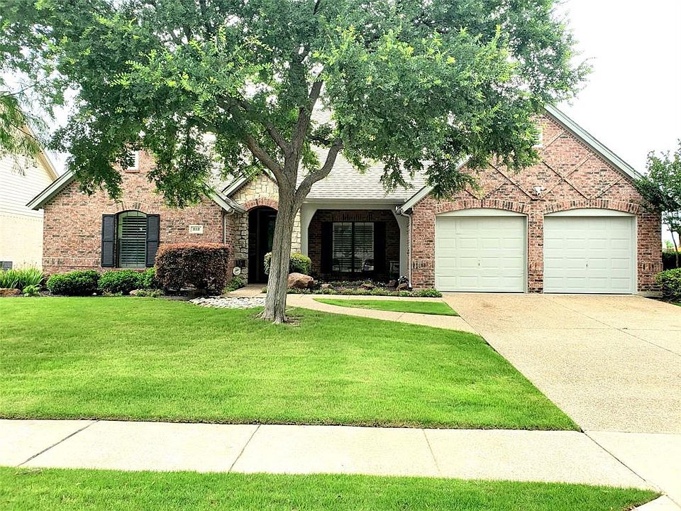 1st image of 212 Country Lakes Dr
