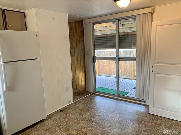 3rd image of 537 NE Troutdale Ave