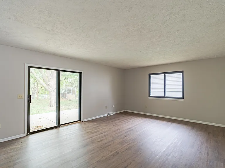 13103 Lillian St — Photo 13