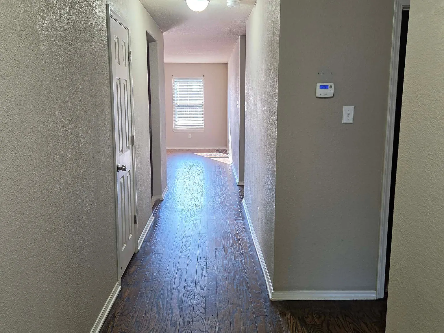 3 bed, 2.0 bath, 1537 sqft, $1,675 — Photo 2
