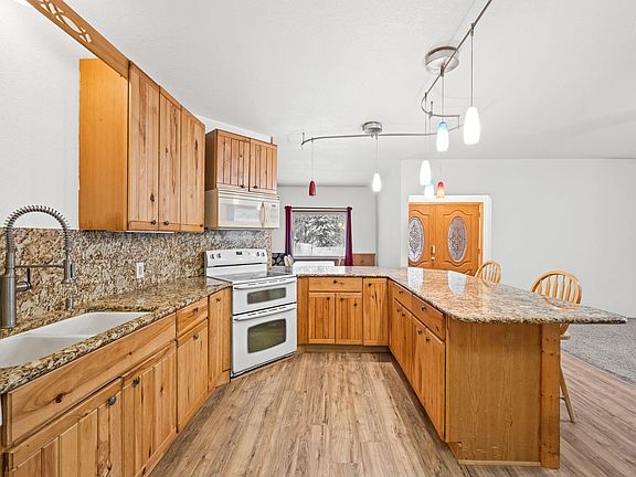 5th image of 3425 Spruce Branch Dr