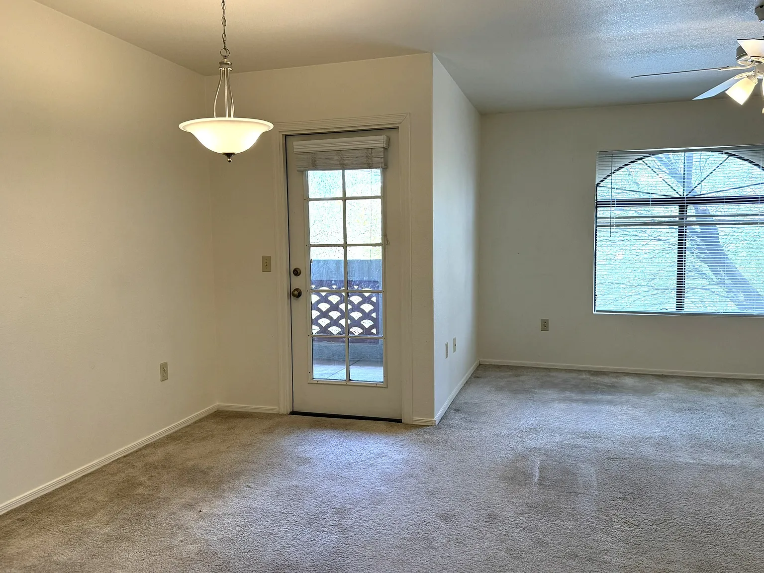 Ventana Canyon Living 2/2! — Photo 3