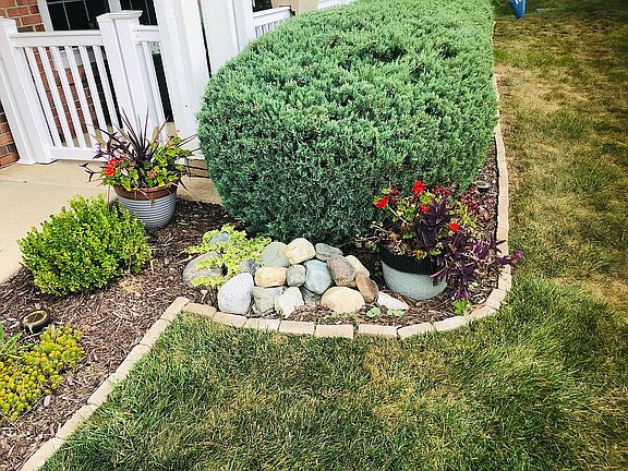 Nicely landscaped 