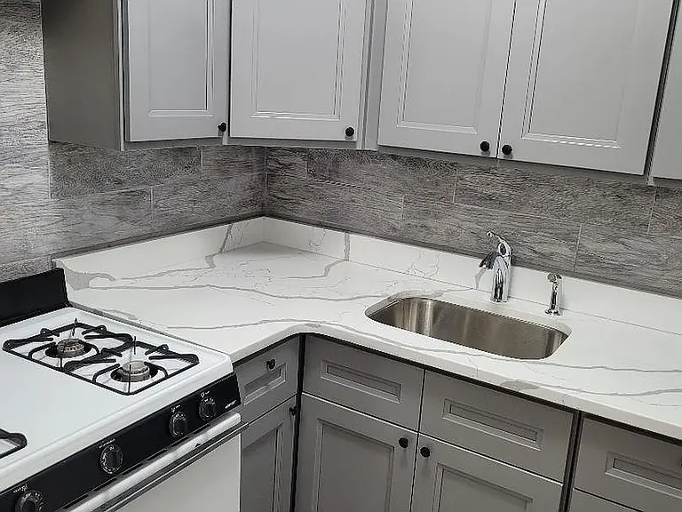 168 Norfolk St #14 — Photo 12