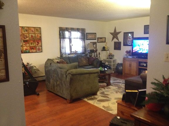 3rd image of 110 Glacier Ave