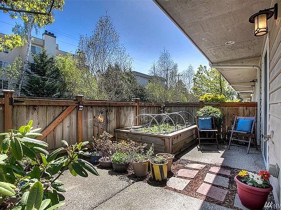 2nd image of 12333 28th Ave NE