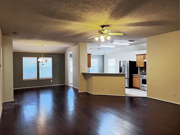 3rd image of 55 W Sage Creek Pl