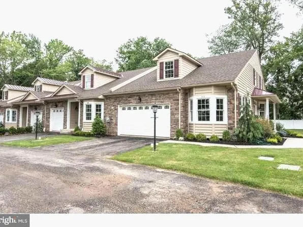 587 Township Line Rd #1, Blue Bell, PA 19422