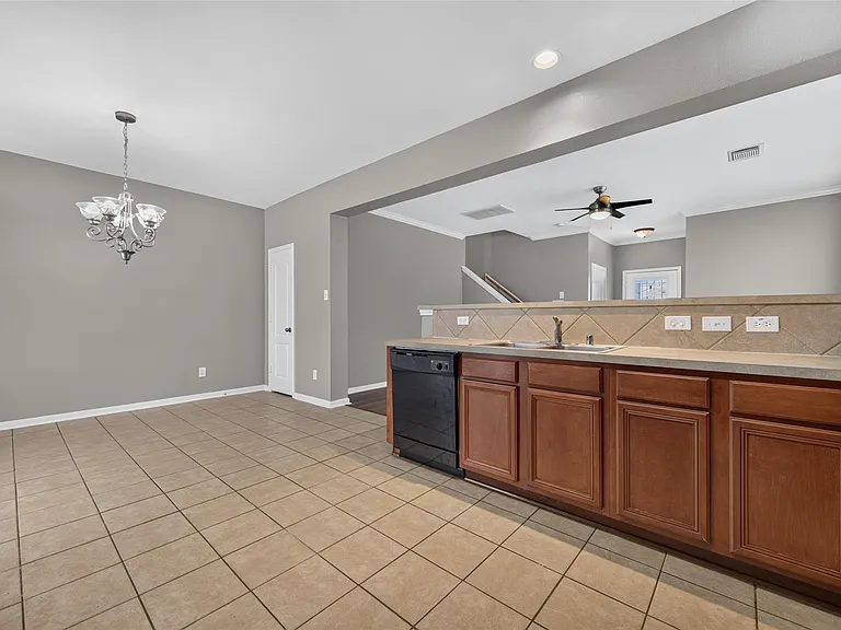 8126 Montague Manor Ln — Photo 18