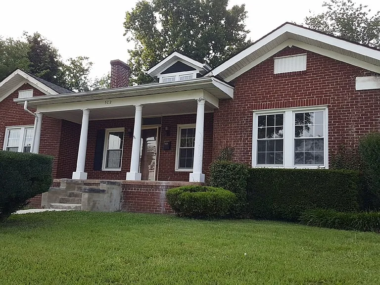 502 Highland Ave — Photo 3