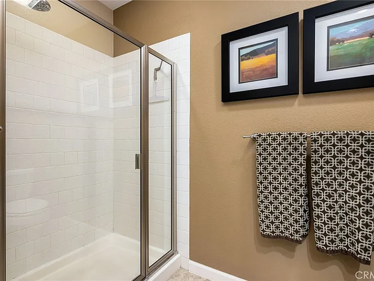 54137 Oak Hl — Photo 24
