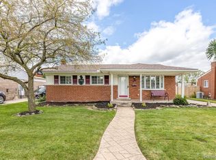 2429 Parliament Dr, Sterling Heights, MI 48310