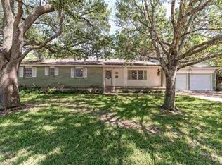 1106 W 3 A St, Mc Gregor, TX 76657