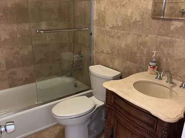 1548 East 59th Street image 11 of 18