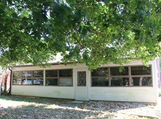 13 Maple Ln, Dover, DE 19904