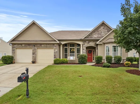 300 Plamondon Dr, Simpsonville, SC 29680