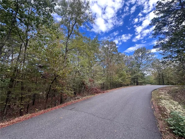 Cuenca Cir #62, Hot Springs Village, AR 71909