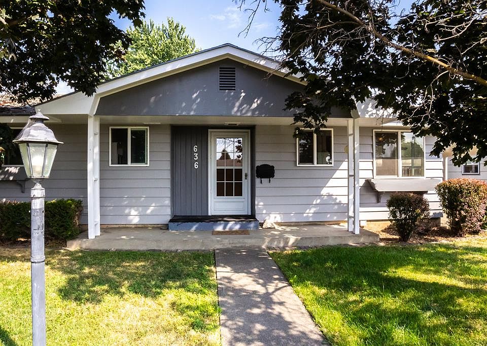 1st image of 636 Canary Ave