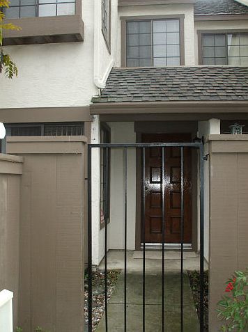 1st image of 1924 Huxley Ct