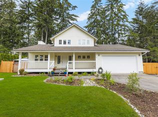 140 E Mountain View Dr, Allyn, WA 98524