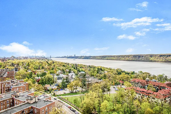 Sold by Brown Harris Stevens | media 17