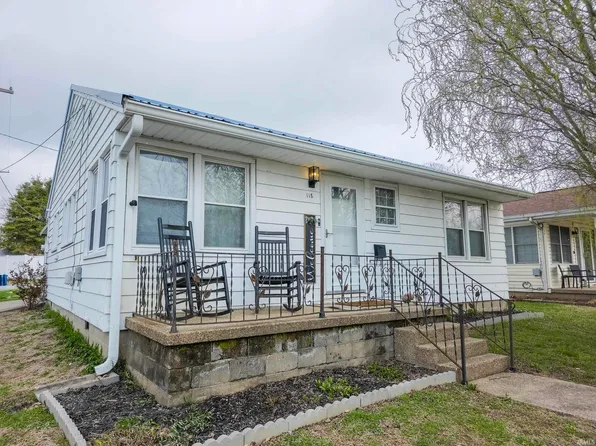 118 E 12th St, Mount Carmel, IL 62863